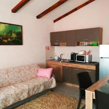 Prázdninový dům Holiday Homes Alara&simba *